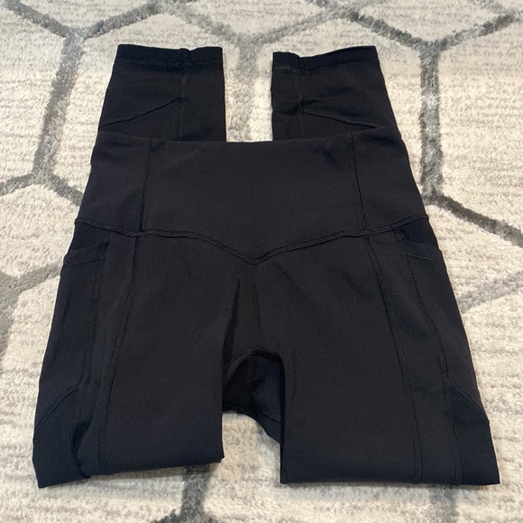 Like New Lululemon Fast and Free Crop 25” - Picture 2 of 3